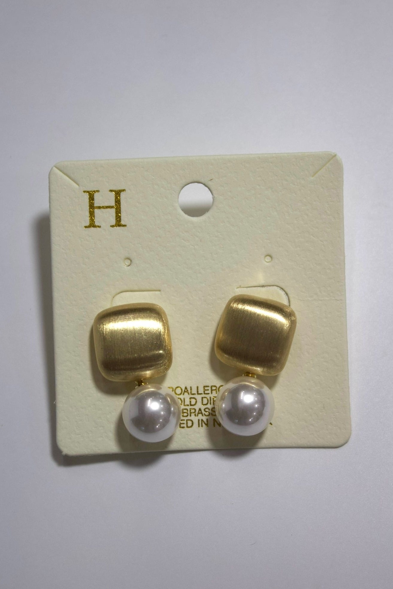 Staple Square Pearls